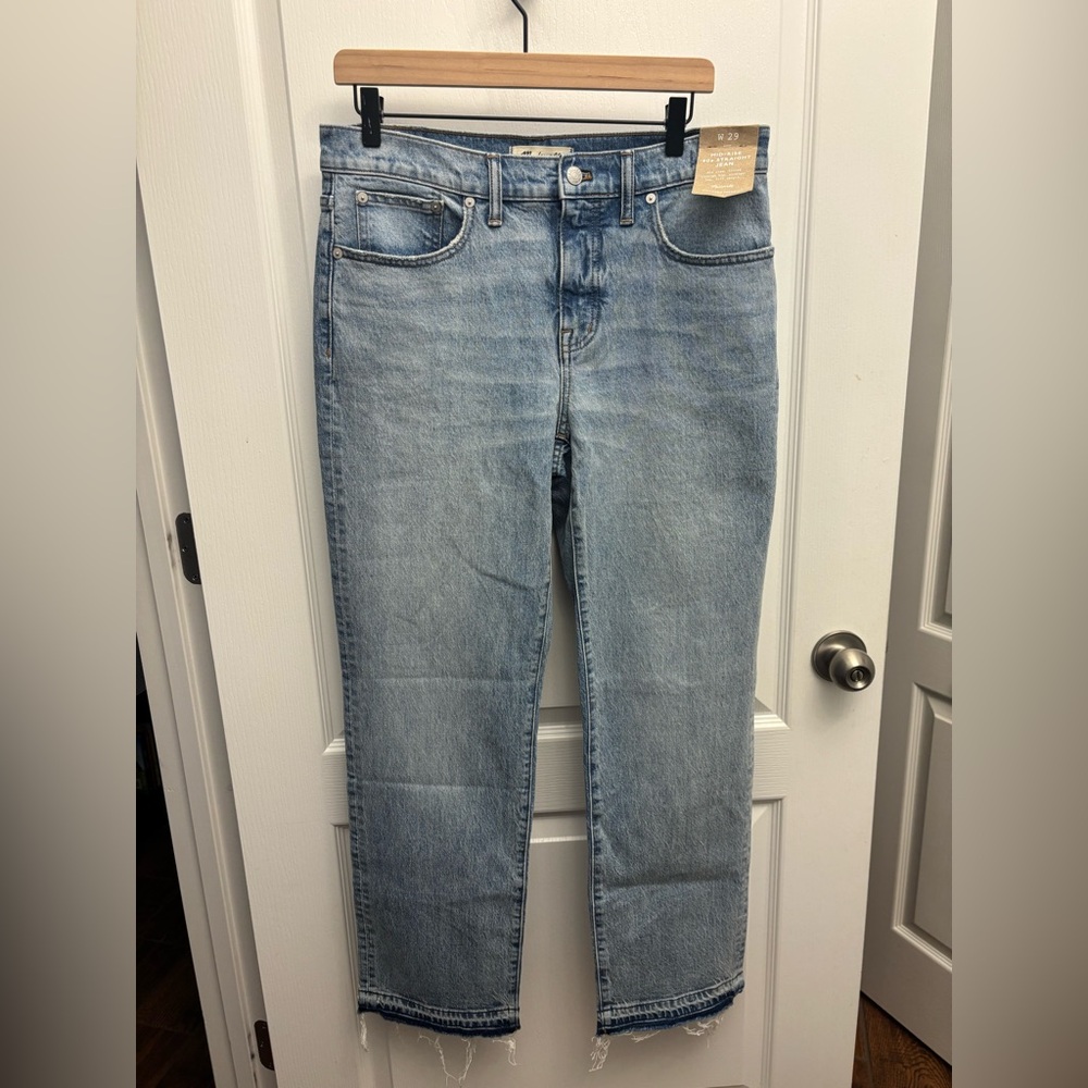 1. Madewell Mid-Rise 90’s Straight Jean NWT